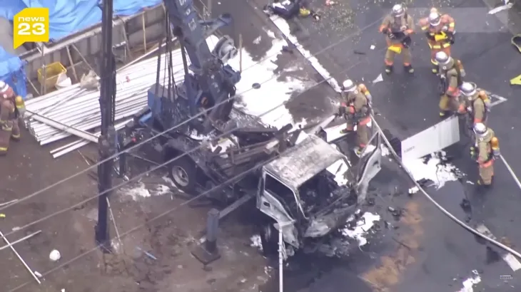 27일 오전 9시 30분쯤 도쿄 에도가와구 히가시카사이의 신축 주택 공사 현장에서 대형 폭발이 발생했다. 폭발 현장 모습. TBS뉴스 캡처