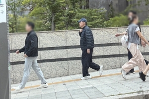 尹, 전광훈 집회 통해 “김문수 힘 몰아달라”… 국힘 “얼씬 마시라”