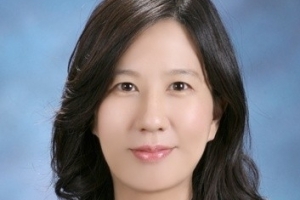 윤재원 신한지주 이사회 의장, 첫 해외 투자설명회