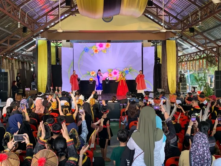 보성군립국악단이 국악 공연을 선보이며 말레이시아 카마탄축제 현지 관객들에게 깊은 인상을 남겼다.