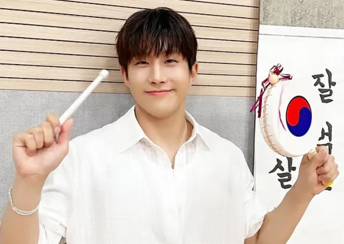 그룹 아스트로 진진. 인스타그램 캡처