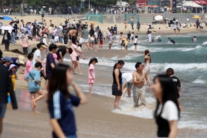 해운대는 벌써 여름