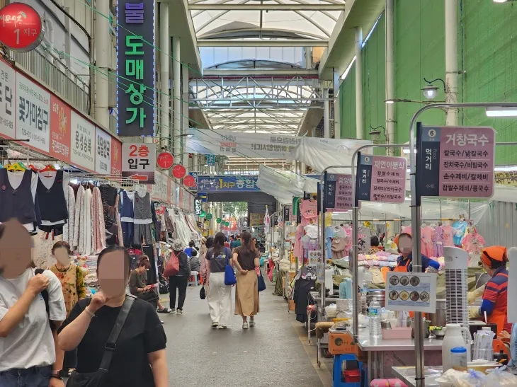 5일 오전 대구 중구 서문시장이 시민들과 상인들로 북적이고 있다. 2025. 06. 05. 민경석 기자