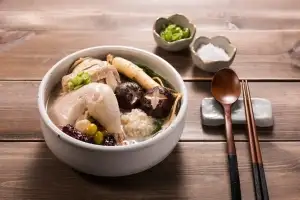 국민 단백질 보충제, 삼계탕…방송인 백지연도 ‘엄지척’