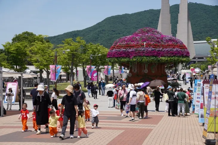 2025 천안 K-컬처박람회를 찾은 관람객들. 천안시 제공