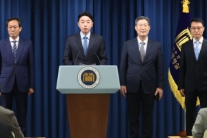 [사설] 대통령 참모진, 탕평·통합 위해 ‘직언’할 수 있어야