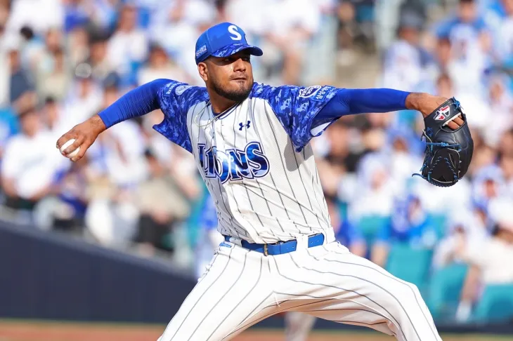 삼성 라이온즈 데니 레예스가 7일 대구 삼성라이온즈파크에서 열린 2025 KBO리그 정규시즌 NC 다이노스와의 홈 경기에서 공을 던지고 있다. 삼성 라이온즈 제공