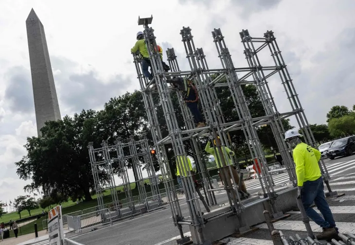 트럼프, 열병식에 군인 동원