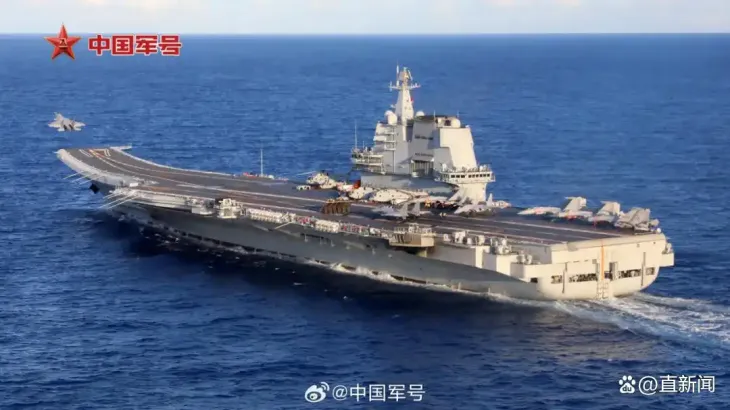 중국의 항공모함 산둥호가 서태평양에서 전투기 출격 훈련을 하고 있다. 위챗 캡처