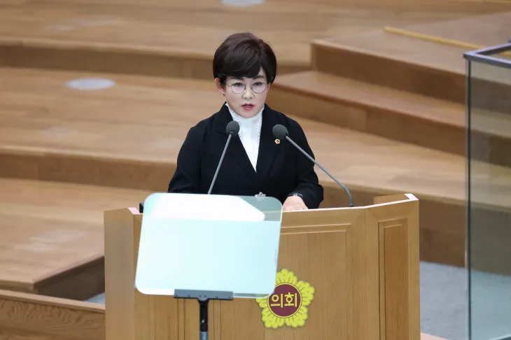 6월 11일 제384회 정례회 제2차 본회의에서 도정질문 중인 김선희 의원. (사진=경기도의회)