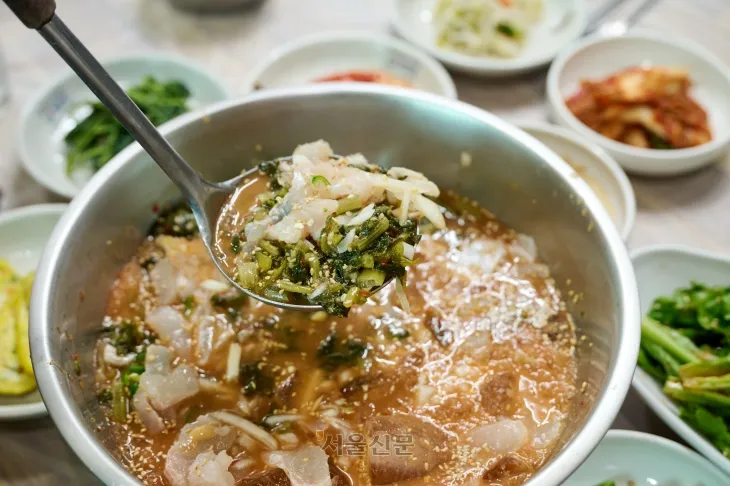 여름 별미 된장물회.