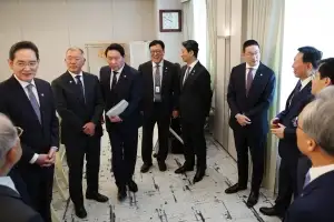 이 대통령 만난 이재용 “대통령 자서전 읽었다”
