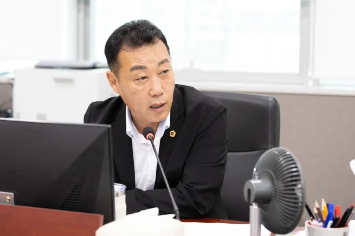 이용호 의원. 6월 16일 제384회 정례회 제2차 경제노동위원회 결산 심사. 온실가스 감축 인지예산, 선언 아닌 실천 필요 강조. (사진=경기도의회)