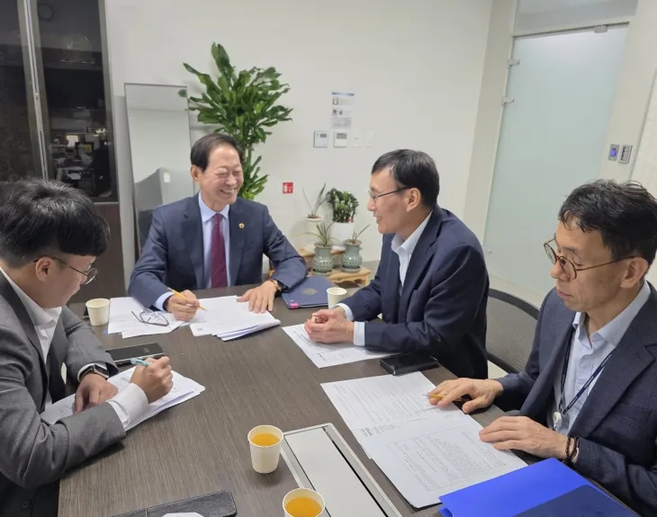 윤재영 의원. 6월 13일 도의회 의원실에서 ‘경기도 독립스포츠 육성 및 지원에 관한 조례안’ 제정을 위한 실무 간담회 개최. (사진=경기도의회)