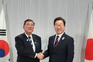 [단독] 이 대통령 방미 귀국길에 日이시바와 회담 추진