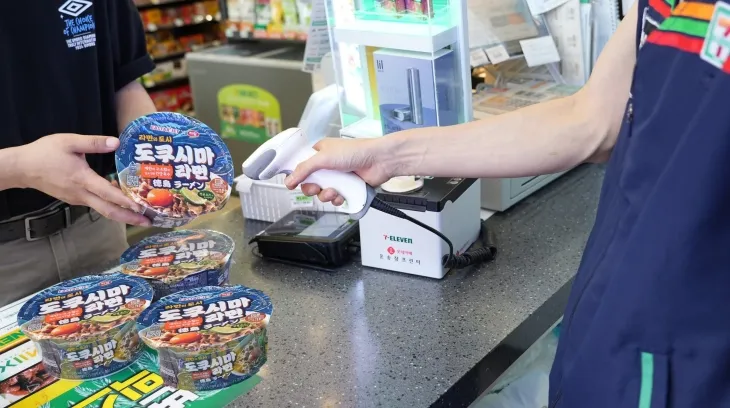 도쿠시마 라면 (사진-세븐일레븐)