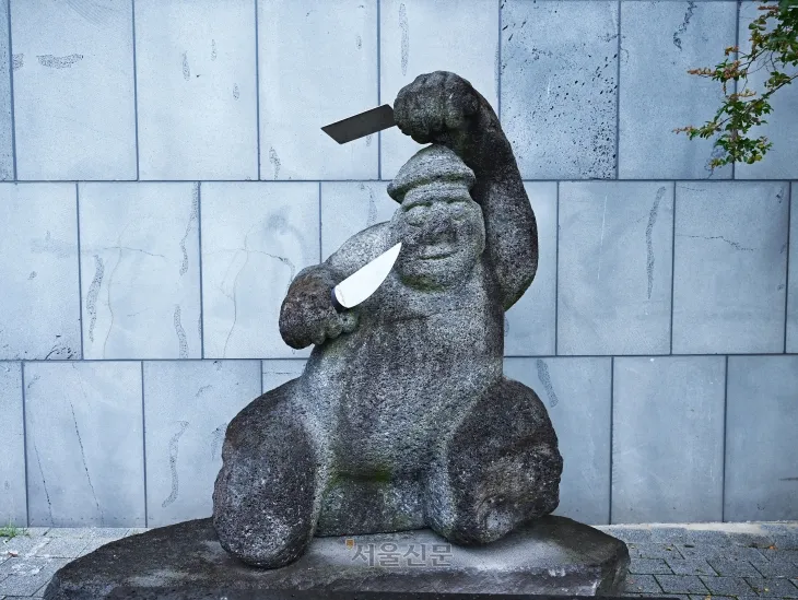 MZ세대 인증샷 명소인 ‘슉 슈슉 돌하르방’.