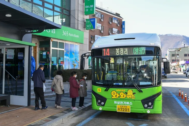 강원 정선군 공영버스. 정선군 제공