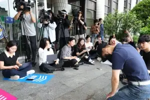 ‘의대생 교제살인’ 직접 재연한 유족의 눈물…“사체훼손 처벌해야”