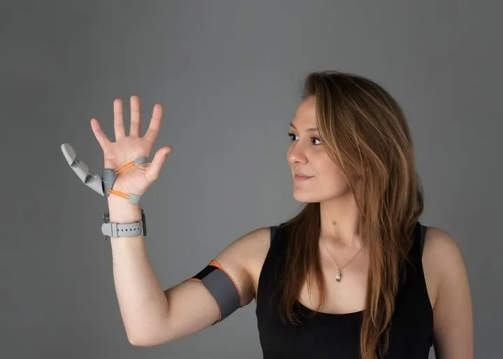 4전시관-다니 클로드, 세 번째 엄지손가락 광주디자인비엔날레 제공