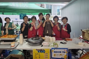 구미경 서울시의원, ‘2025년 왕이동 플리마켓’ 현장 찾아 주민들과 소통