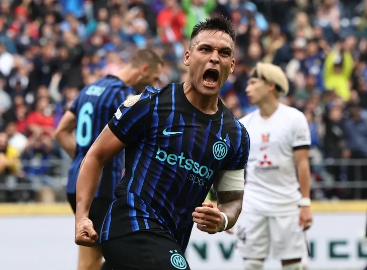 인터 밀란 라우타로 마르티네즈가 22일(한국시간) 미국 워싱턴주 시애틀의 루멘 필드에서 열린 2025 국제축구연맹(FIBA) 클럽월드컵 조별리그 E조 우라와 레즈와의 2차전에서 득점한 뒤 기뻐하고 있다. 로이터 연합뉴스