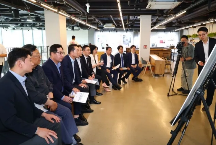 지난 17일 현장점검을 실시한 서울시의회 주택공간위원회(위원장 김태수)