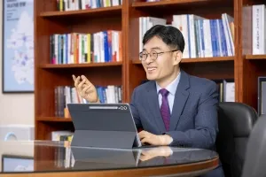 “유망 기업 글로벌화에 행정력 집중… 경기도 벤처·스타트업 중심지 만들 것 ”