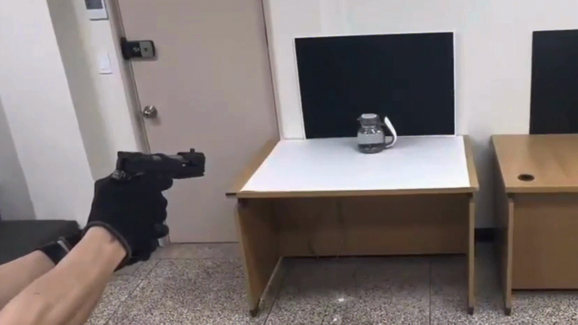 비비탄으로 쐈는데 유리잔도 깨져…불법 에어소프트건 유통한 일당 검거 | 서울신문