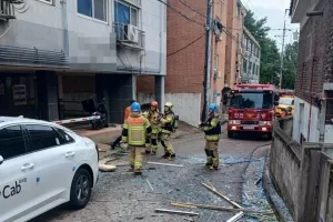 인천 한 빌라서 폭발 사고…70대 여성 전신 화상