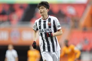 활동량·공수 전환 중시하는 FC서울 “기성용과 인연 멈추기로”…포항행 급물살