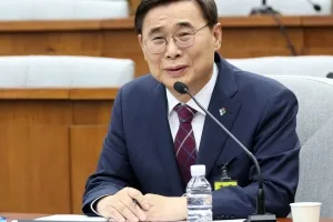 이종석 국정원장 “일 잘하고 성과내는 국정원…엄격한 정치적 중립 요구”