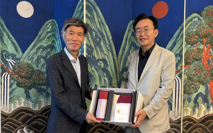윤병태 나주시장은 주프랑스 한국문화원을 방문해 이일열 원장과 만나 문화예술 교류 확대 방안을 논의했다