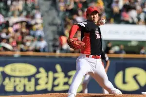 김도영 이어 KIA 윤영철도 시즌 아웃…일본서 팔꿈치 수술