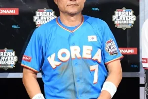 이종범 최강야구 감독 “욕먹는다는 것 알지만 야구 살리는 길…후배들에게 기회 주고파”