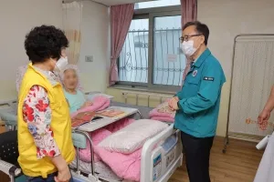 장기요양기관 종사자 처우 개선 나선 금천구…격려금·모범 표창도