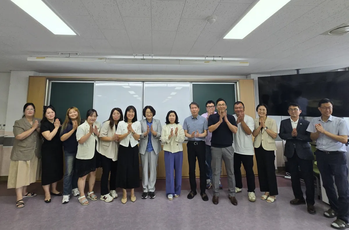 신미숙 의원. 7월 3일, 남양초·중학교 학부모와 관계자를 만나 간담회 진행. 다문화교육 현안 청취. (사진=경기도의회)