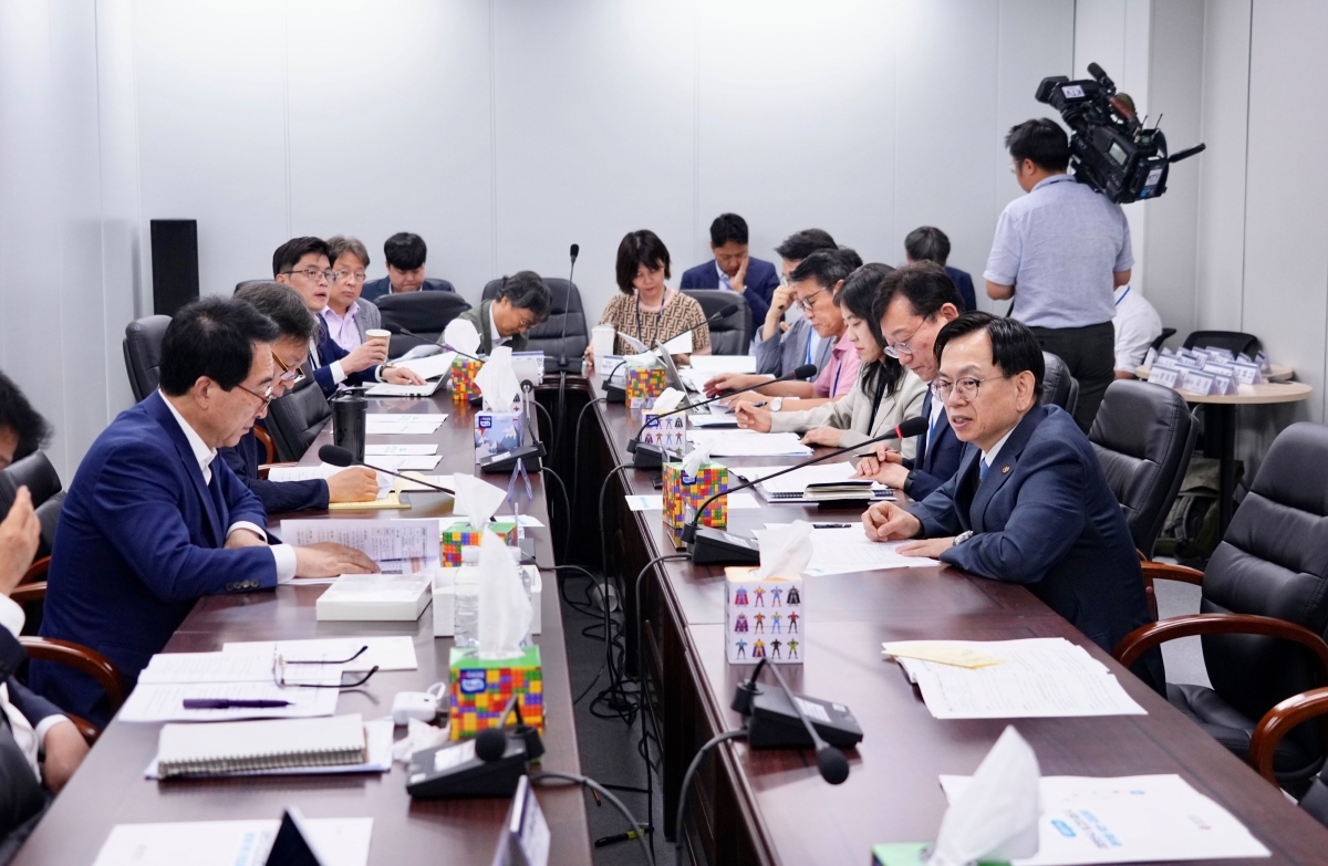 7일 정부서울청사에서 국정기획위원회가 주관하는 ‘시·도 간담회’가 열렸다. 광주광역시 제공