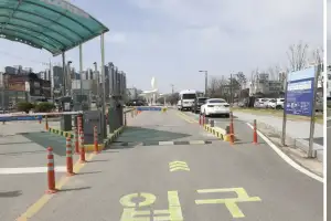 “소상공인 여러분 힘내세요!”···수원시, 소상공인 공영 주차요금 50% 할인