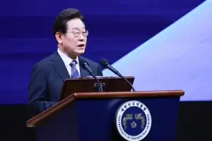 李대통령 지지율 64.6%…민주 56.2%·국힘 24.3%