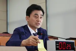 안규백 “李 정부 임기 내 전작권 전환 목표…북한은 주적”