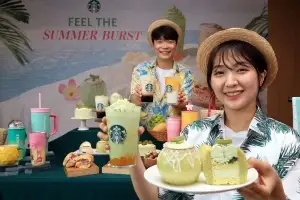 “여름 과일 음료 맛보세요”
