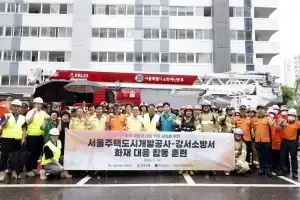 최진혁 서울시의원 “노후 임대주택 특성에 맞는 화재 예방·대응 방안 필요”…가양4단지 화재대응 훈련 참석