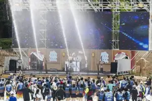 파도 맞으며 음악에 ‘풍덩’… 캐리비안 베이 ‘워터 뮤직 풀파티’로 무더위 날린다