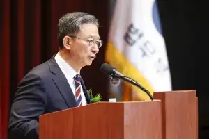 정성호 법무장관 취임 일성도 ‘검찰개혁’...“수사·기소 분리문제 매듭”