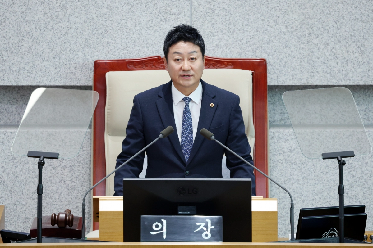 김진경 의장. 7월 23일, 제385회 임시회 본회의 폐회사를 통해 재해에 대한 피해 복구와 지원, 그리고 새로운 대응체계 마련 강조. (사진=경기도의회)