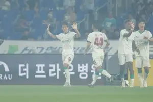 끝내준 밤, 티 못 낸 밤… 이명재 친정 울렸다