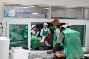 김혜경 여사, 수해복구 현장서 봉사활동