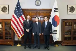 김정관 산업장관, 러트닉 美 상무장관과 면담…“관세 완화 필요”