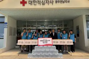 명륜당 임직원·명륜진사갈비 가맹점주, 호우 피해지역 식료품 지원